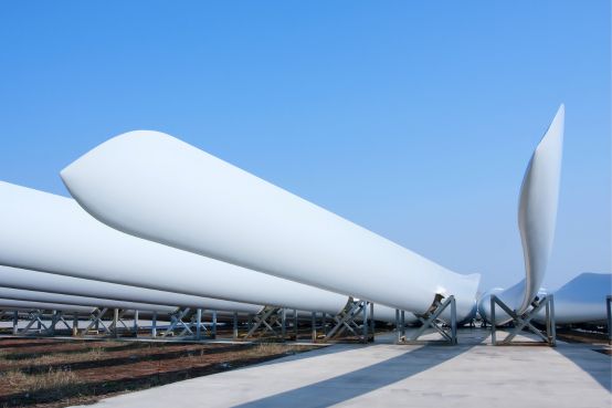 Wind Turbine Blade Cleaning